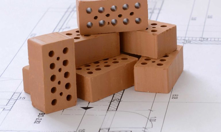 Test d'étanchéité à l'air : Sami Constructions déjà aux normes RT2020